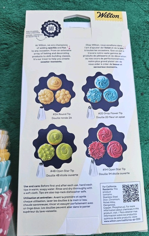 WILTON Cupcakes Decorating Set With Tips, Bags, Cupcake Liners Dots Stripes Lot gallery