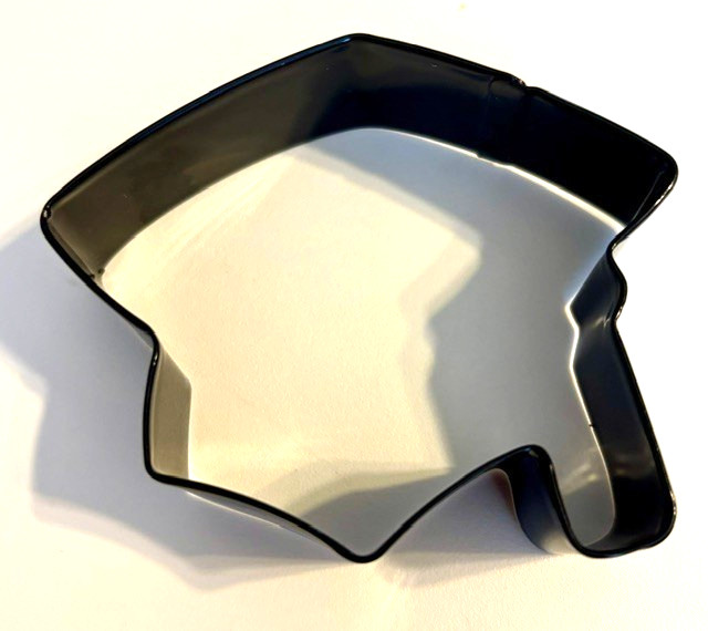 5 Wilton Cookie Cutters Graduation Cap Bow Tie Dress Shooting Star Speech Bubble gallery