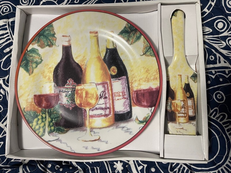 Cake plate 10.5 in with server with wine markers pewter Etain