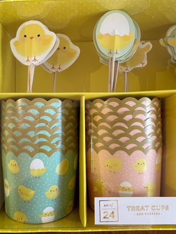 Easter Baking 24 Treat Cups & Picks Chicks & Eggs NEW gallery