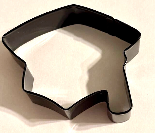 Wilton Graduation Cap Hat shape Cookie Cuttersmetal size 3-1/2″ black