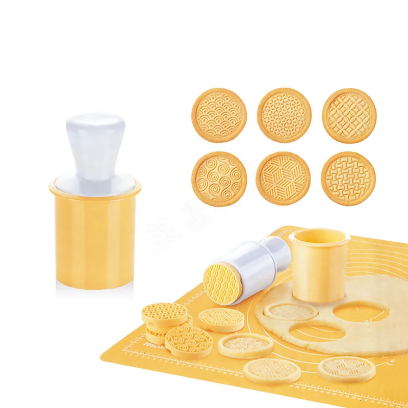 6PCS Christmas Cookie Cutter Cake Mold Snowflakes Button Biscuit Fondant DIY