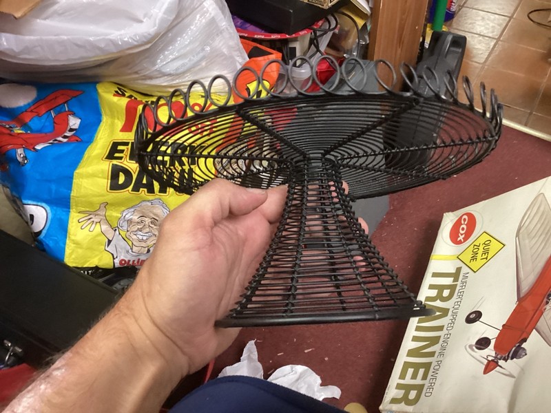 Black Wire Cake Stand 9 1/2” round gallery