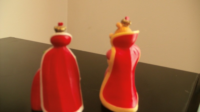 Vintage '1991' Hermit the frog and Miss Piggy Cake Topper gallery