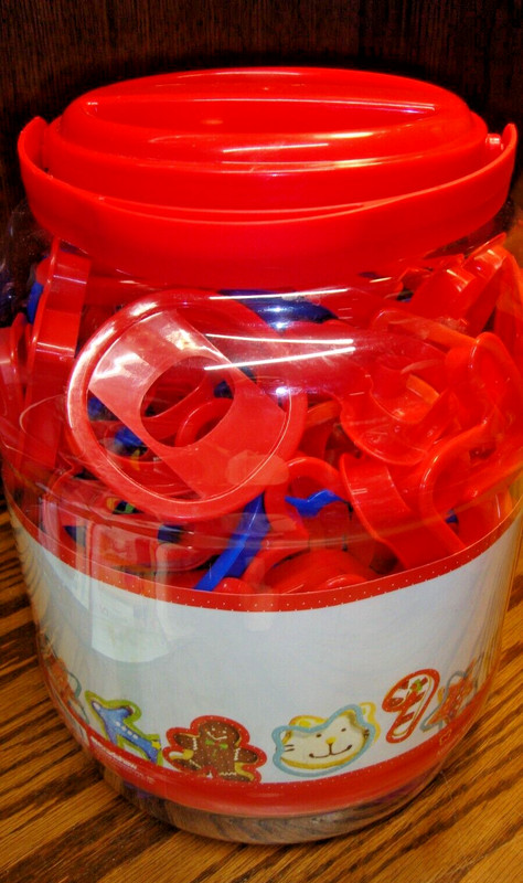 101 pc SWEET CREATIONS COOKIE CUTTER SET Numbers/Shapes/Letters/Holidays 846 gallery