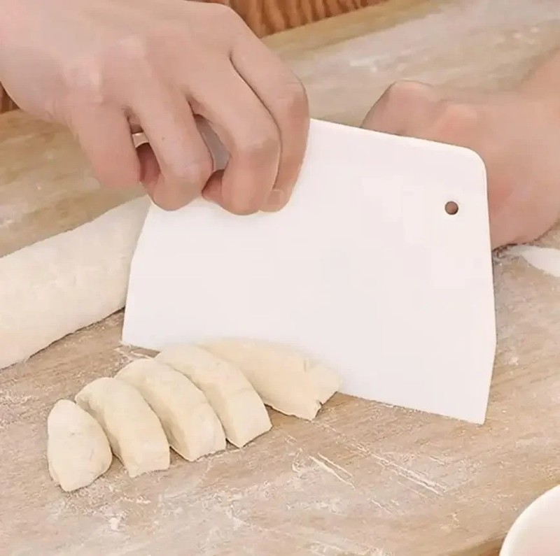 Multipurpose Dough Cutter Bowl Scraper for Bread Dough Fondant Cake Cream Spa gallery