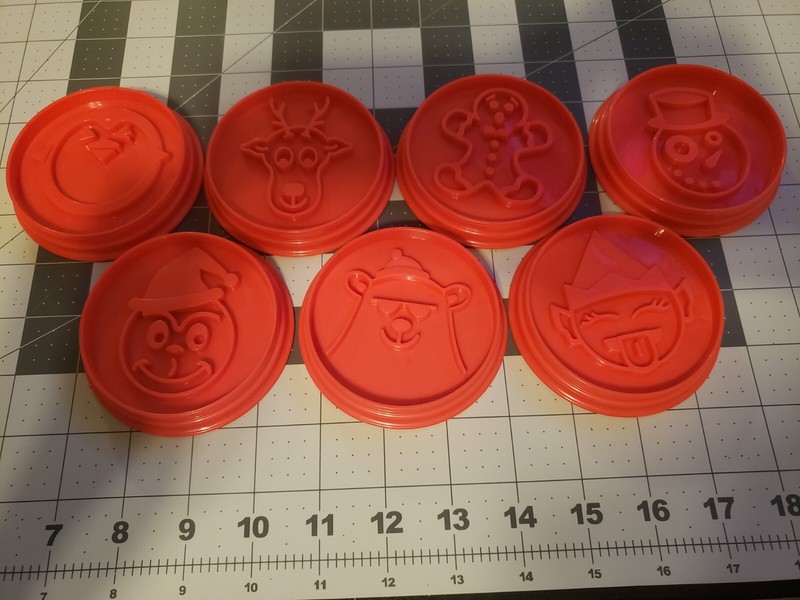 Pampered Chef Christmas Cookie Cutters Set of 7 Item #1599 Stackable Red NIP