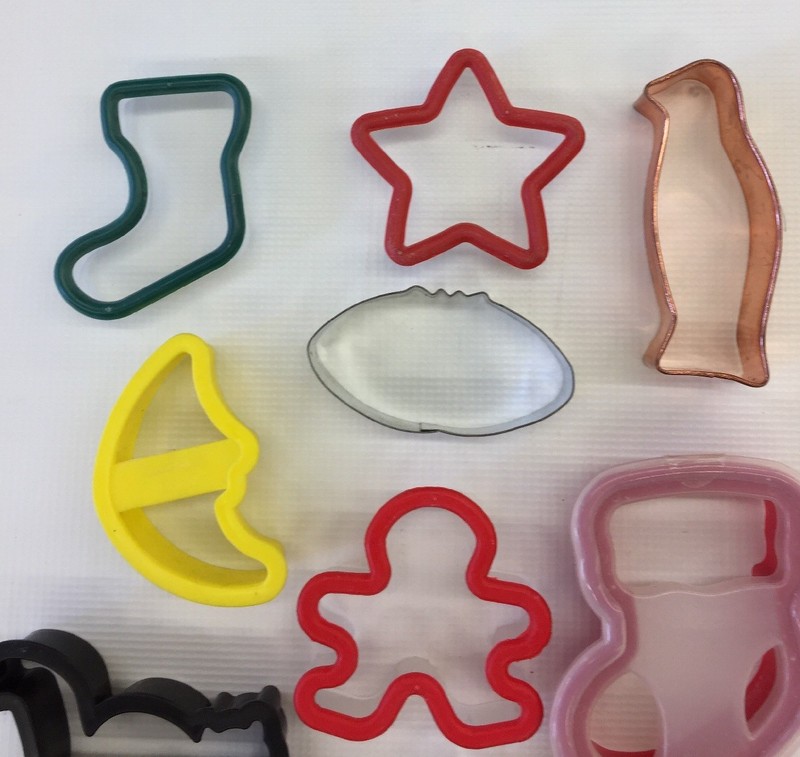 11 Piece Used Assorted Cookie Cutters Shape Star Cat Bell Stocking Moon Snowman gallery