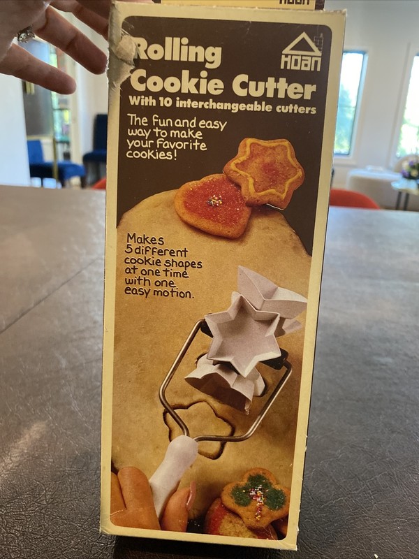 Vintage Rolling Cookie Cutter with 10 Interchangeable Cutters Shapes Star Shell gallery