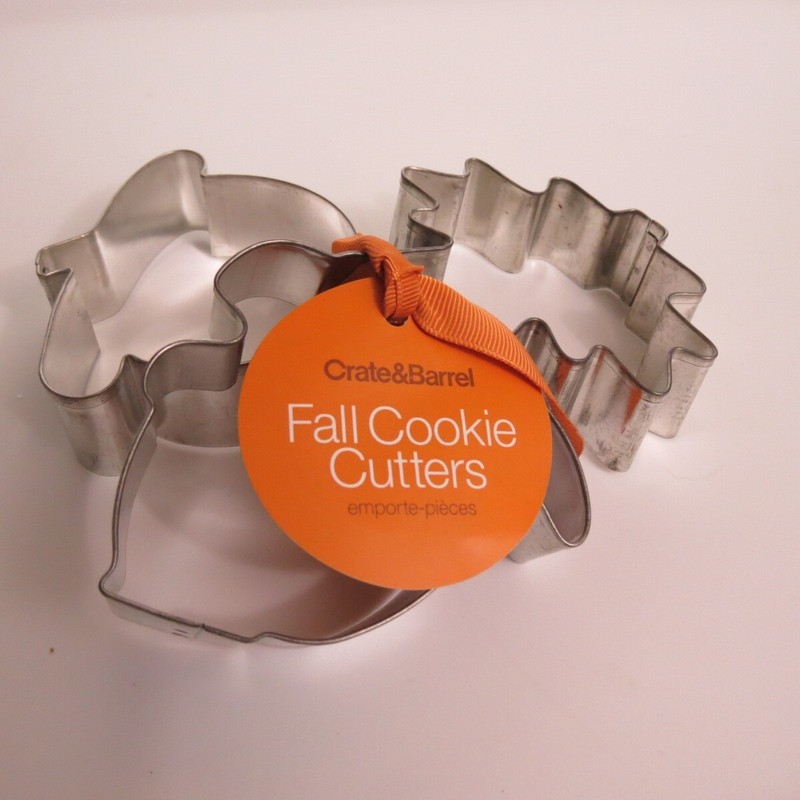 NWT Crate & Barrel Fall Cookie Cutters Metal Leaf Acorn Squirrel gallery