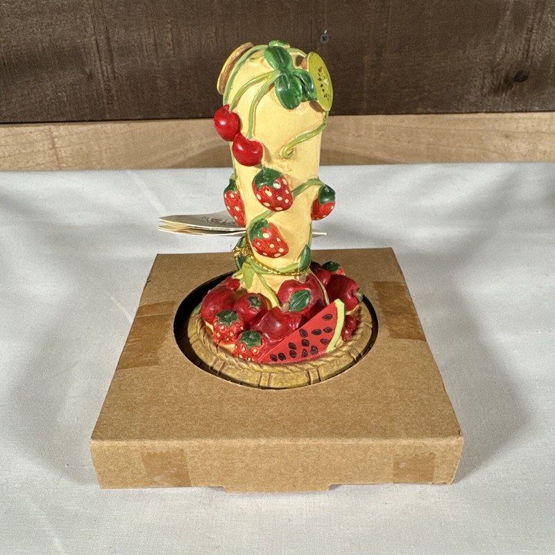 Shaker Hearth Cookie Press Strawberries Cherries Watermelon W/Recipe Booklet 3" gallery