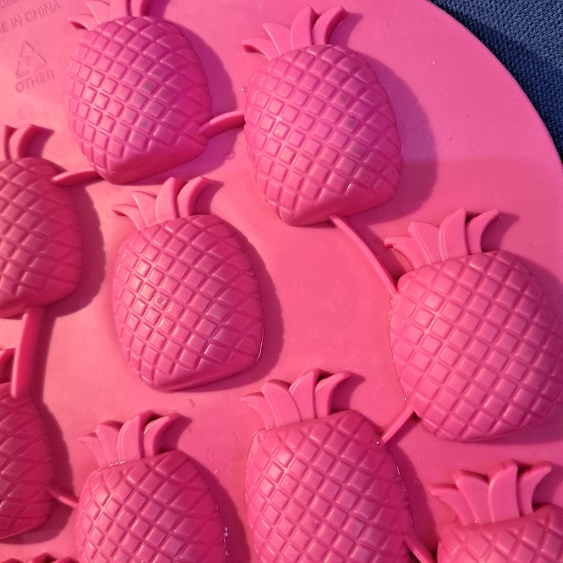 Lot 2 SILICONE PINEAPPLE ICE CUBE TRAYS Candy Molds Chocolate Wax gallery