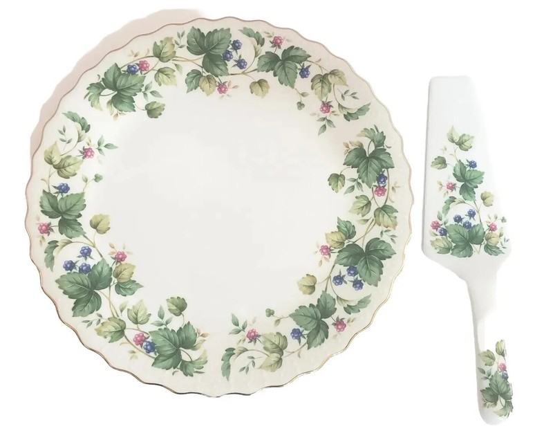 Cake Pie Plate With Server Vineyard Red & Blue Berries Andrea By Sadek Gold Trim