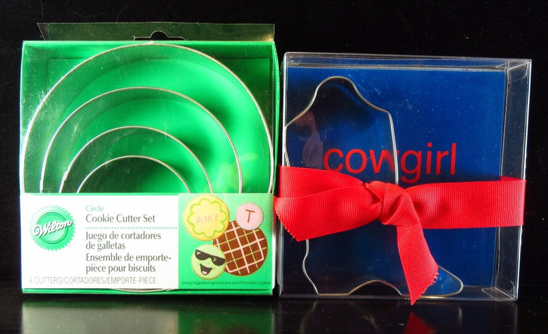 Wilton Circle Cookie Cutter Set & Ann Clark Cowgirl Boot in Package 2010