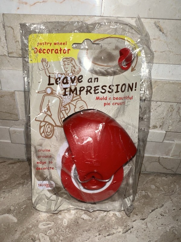 Talisman Designs Pastry Wheel DECORATOR Leave an impression 3″ x 1″