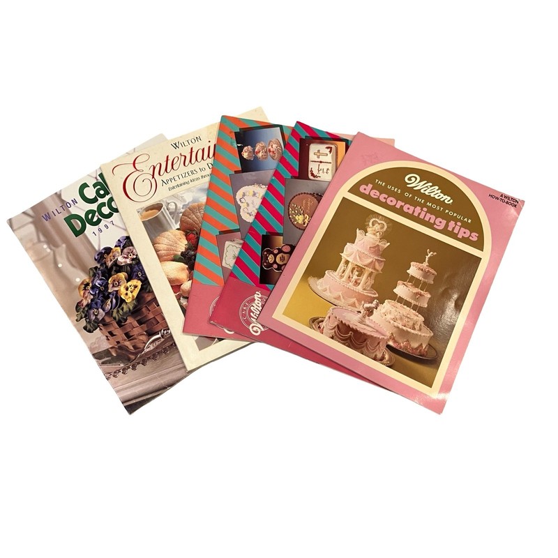 VTG Lot of 5 Wilton Cake Decorating Book Tips Course Entertaining Desserts Bake gallery