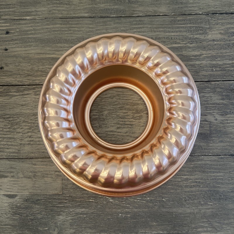 Vtg MIRRO Aluminum Jello Mold Bundt Pan ~ 6 Cup, 1.5 Qt. Round ~ Copper Mold