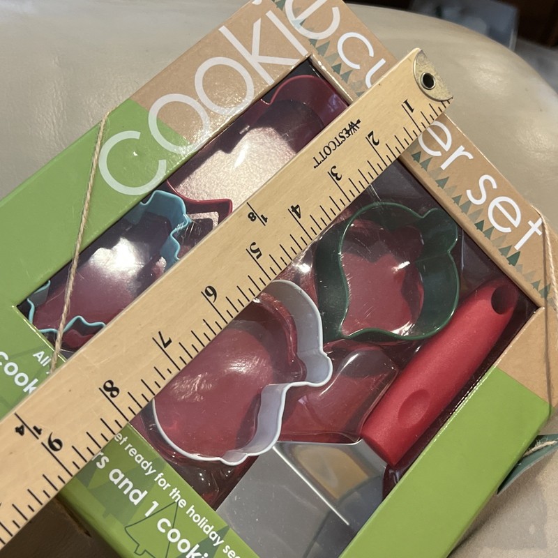 New Wilton Holiday Shapes Metal Christmas 4 Cookie Cutter & 1 Cookie Spatula gallery