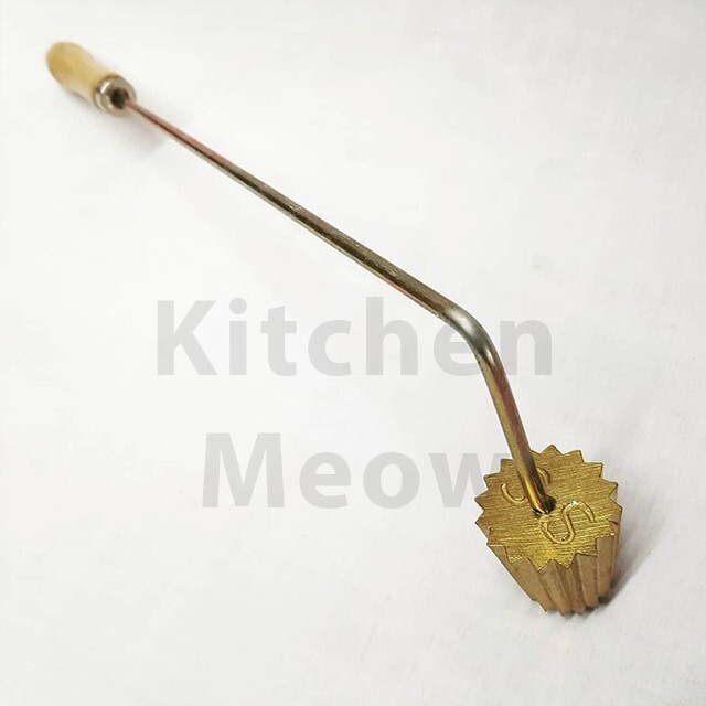 Pie Tee Top Hat Tart Patty Shell Brass Copper Mould 4 pieces gallery