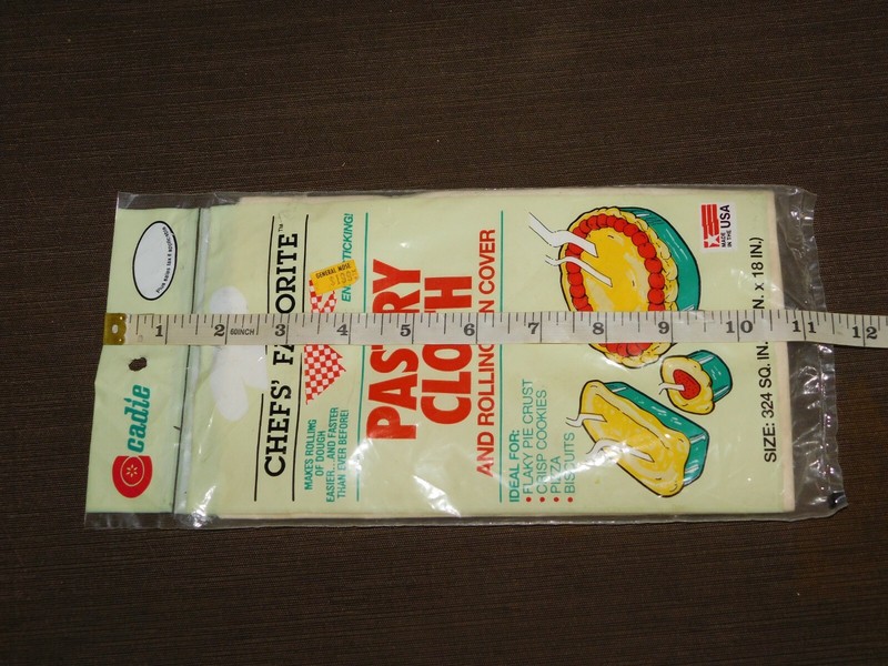 VINTAGE KITCHEN CADIE PASTRY CLOTH & ROLLING PIN COVER NEW OLD STOCK UNOPENED gallery