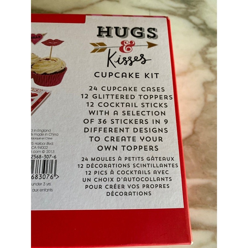Meri-Meri Hugs & Kisses Cupcake Valentine Kit gallery