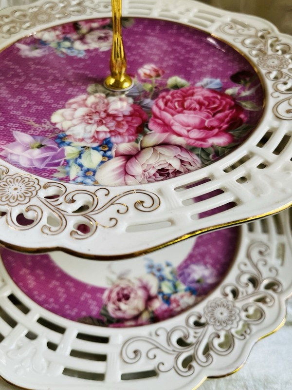 Maison Blanc 3 Tier Cake Stand With Gold Handle Porcelain Plates Pink Roses gallery
