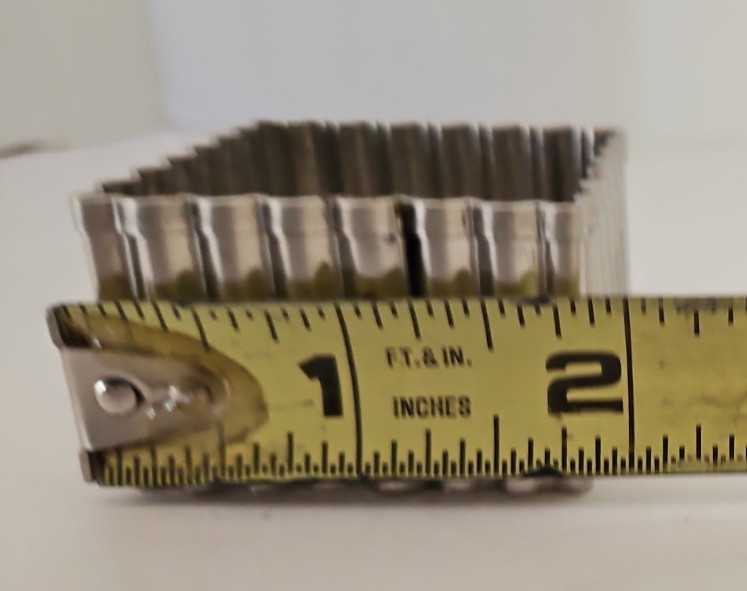 Ateco Cutters 5-Piece Set Double Fluted Square #5203 1-1/8" to -3-1/4" With Tin gallery
