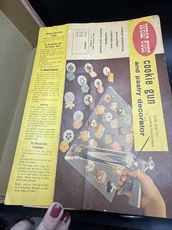 Vintage Wear Ever Cookie Gun and Pastry Decorator Trigger Quick No 3365 in box gallery