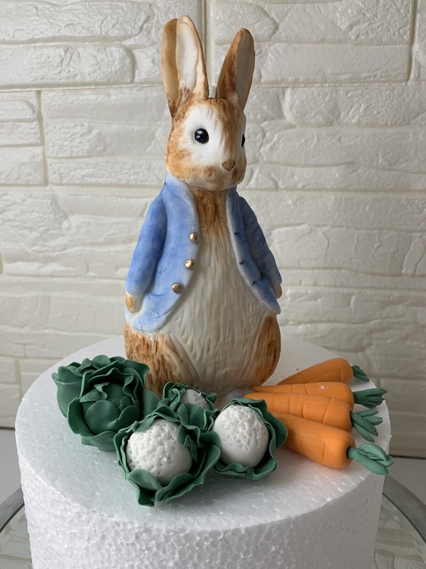 EDIBLE VERY LARGE PETER RABBIT CAKE TOPPER DECORATION Birthday gallery