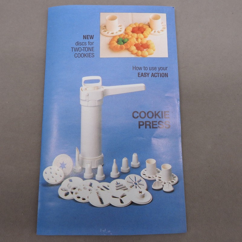 Hutzler Cookie Press Food Decorator 23 pc Set NOS #695 Two Toned Shapes & Pasta gallery