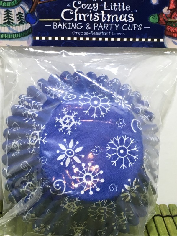 Set of 2 Vintage Christmas Cupcake Liners Grease Resistant Brother Sister 1999 gallery