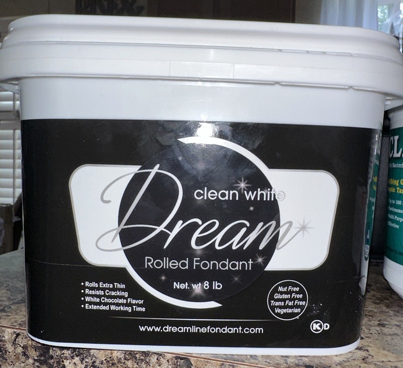 Dream White Rolled Fondant White 8 Lb Exp 07-July-2023