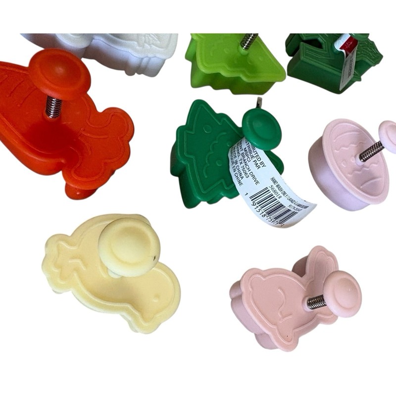 Plunger Cutters Set Lot of 12 Assorted Colors Christmas Easter New Cookies gallery