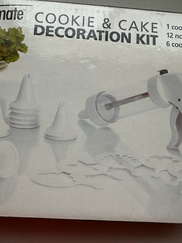 Homemate Cookie & Cake Decoration Kit gallery