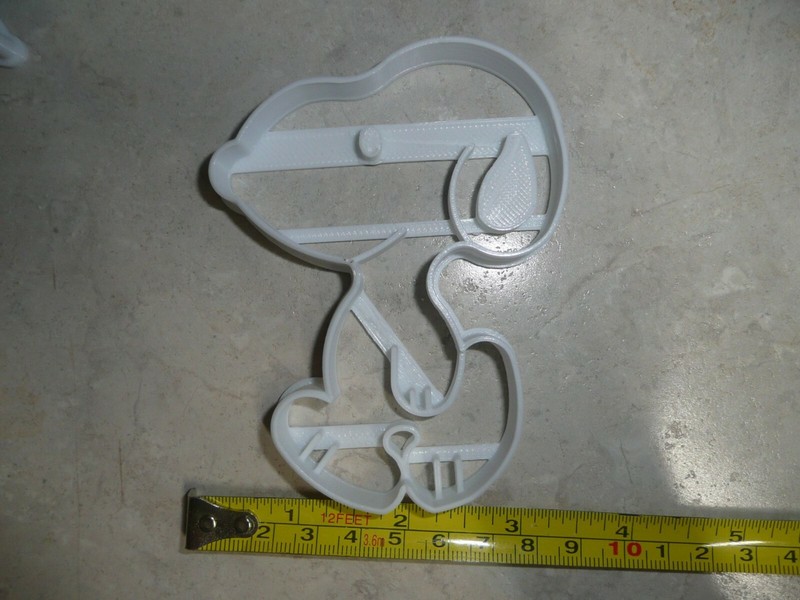SNOOPY WALKING CHARLIE BROWN PET BEAGLE PEANUTS COOKIE COOKIE CUTTER USA PR3494 gallery