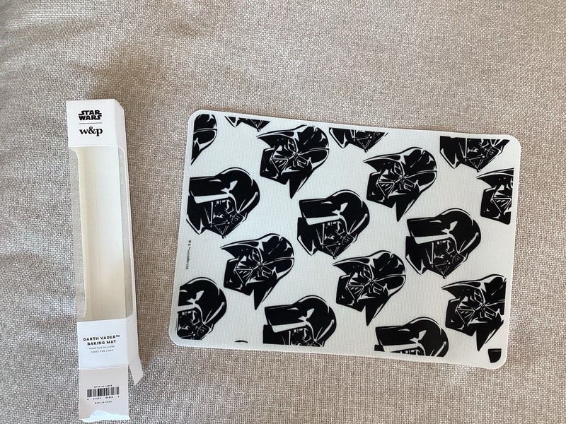Star Wars: W&P Darth Vader Kitchen Gifts Baking-Silicone Non Stick Sheet Pan NIB gallery