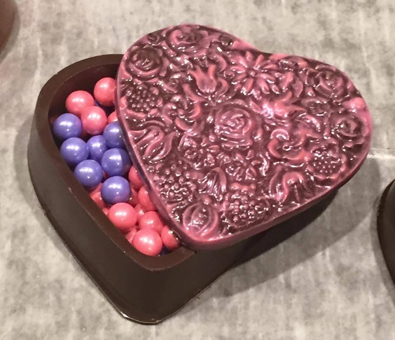 Heart Box Chocolate Candy Mold Valentine 3056 NEW gallery