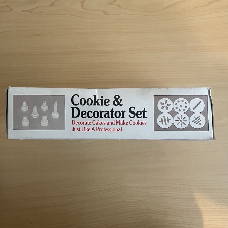 Acme Cookie & Decorator Set gallery
