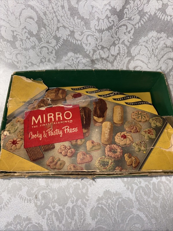 Classic Vintage 1950s Mirro Cooky & Pastry Press in Original Box w/ 15 Discs gallery