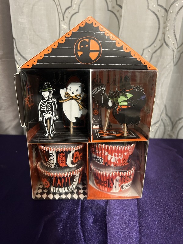 Meri Meri Halloween Party 24 Cupcake Cases & 24 Assorted Toppers Witch Skeleton gallery