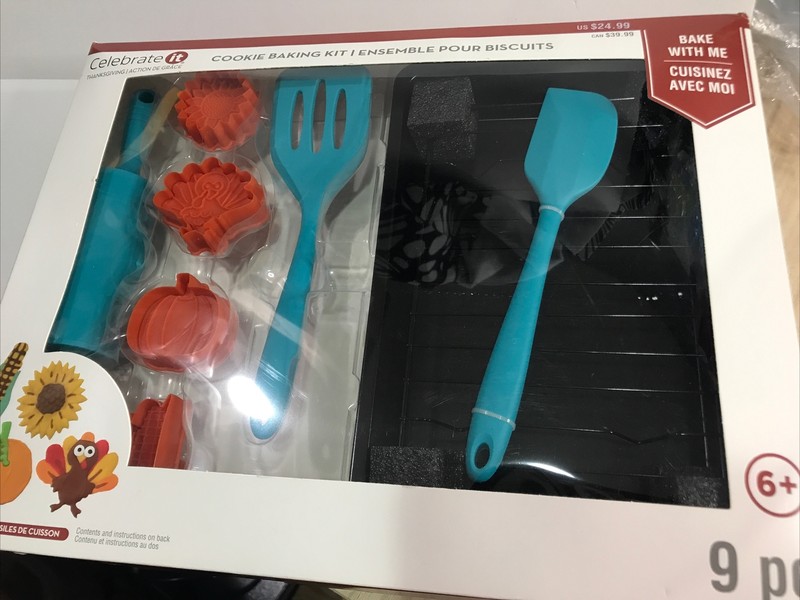 Celebrate It Bake With Me Thanksgiving Cookie Baking Kit 9 Pc For Adults & Kids