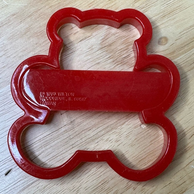 Vintage Wilton Plastic Cookie Cutters Rocking Horse Umbrella Teddy Lot Of 3 READ gallery
