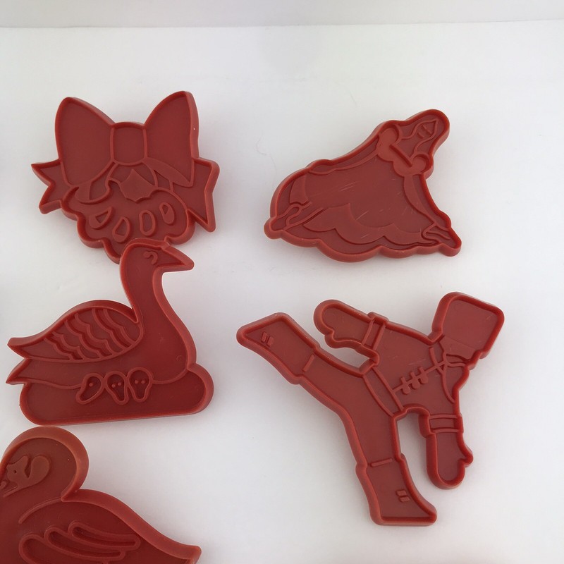Chilton Cookie Cutter Set 12 Days of Christmas Vintage 1978 Complete gallery