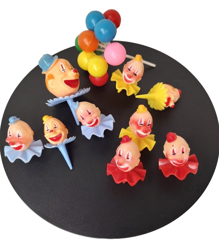 Vintage 1991 Wilton Circus Clown Cupcake Cake Toppers Set Of 10 W/Balloon Pick