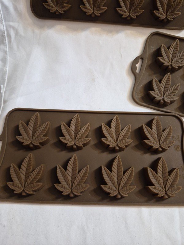 Marijuana Leaf Silicone Candy Mold Trays, 3 Pack. gallery