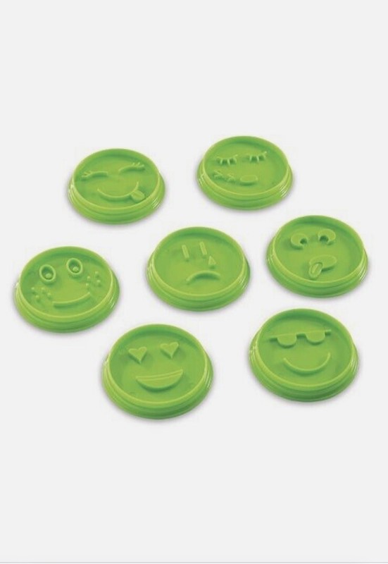 Pampered Chef 7 Piece Emoji Cookie Cutter Set #1443 NEW gallery