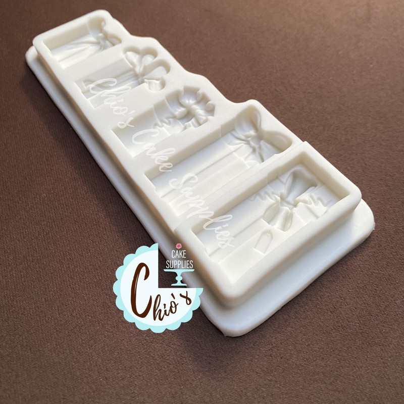 Presents silicone mold, 5 different cavities gallery