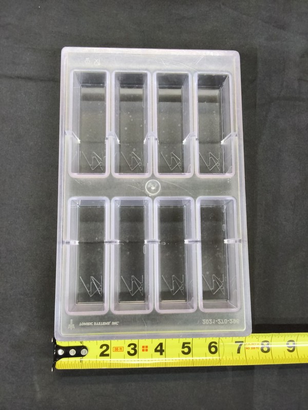 LOT OF 4 POLYCARBONATE CHOCOLATE MOLD CANDY BARS, 8 CAVITIES gallery