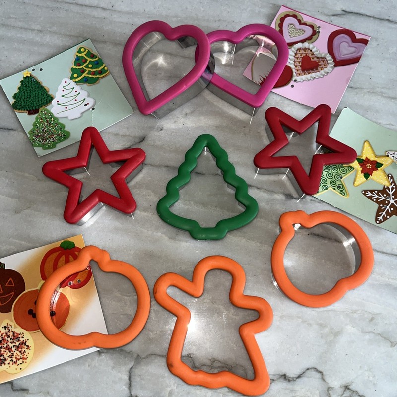 Lot Wilton Comfort Grip Holiday Cookie Cutters Pumpkin Ghost Christmas Star More