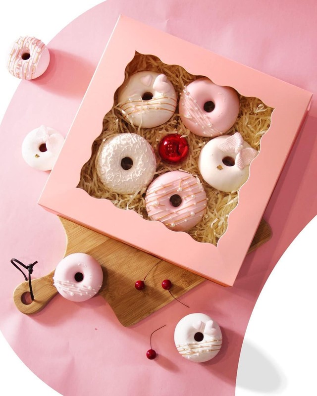 Bakery Boxes with Window (30-Pack) - 7x7x2.5 Inch Thick & Sturdy Pastry Boxes... gallery